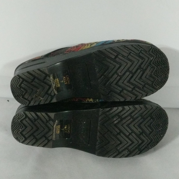 Bjorndal Ally Aztec Print Multi Color Professional Clogs - size 7 - Picture 6 of 6